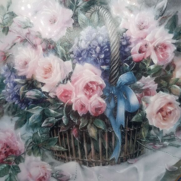 Lena Liu 1992 Plate 8" Porcelain Roses Basket Bouquets Gold Trim Limited Edition - Picture 2 of 8